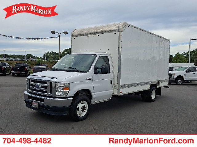 2023 Ford E-450SD Base DRW