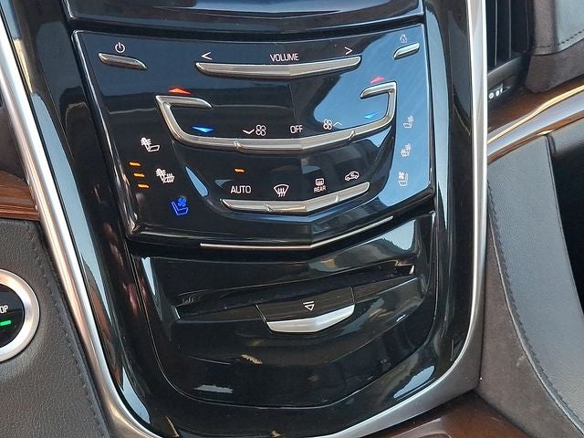 2019 Cadillac Escalade Luxury