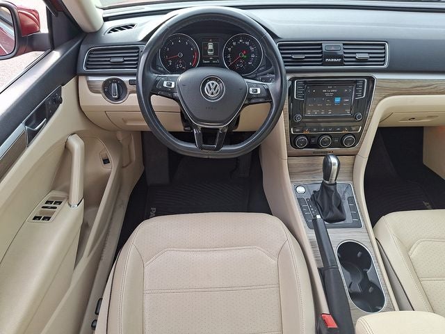 2018 Volkswagen Passat 2.0T SE