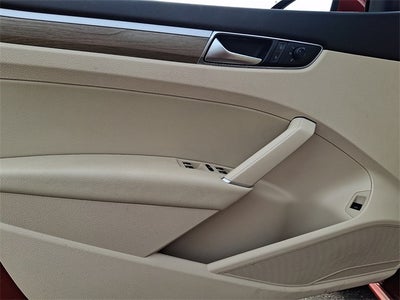 2018 Volkswagen Passat 2.0T SE