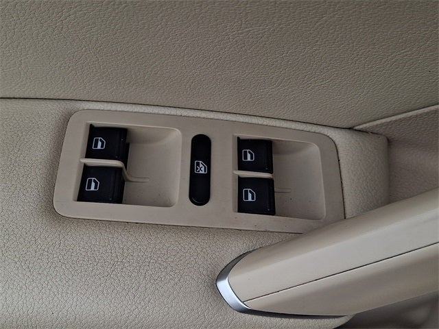 2018 Volkswagen Passat 2.0T SE