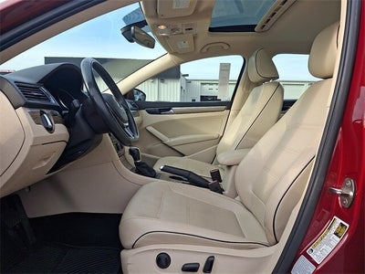 2018 Volkswagen Passat 2.0T SE