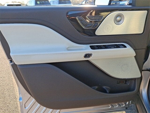 2022 Lincoln Aviator Black Label