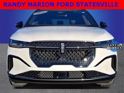 2025 Lincoln Nautilus Reserve