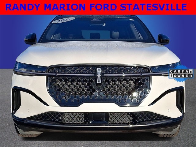 2025 Lincoln Nautilus Reserve