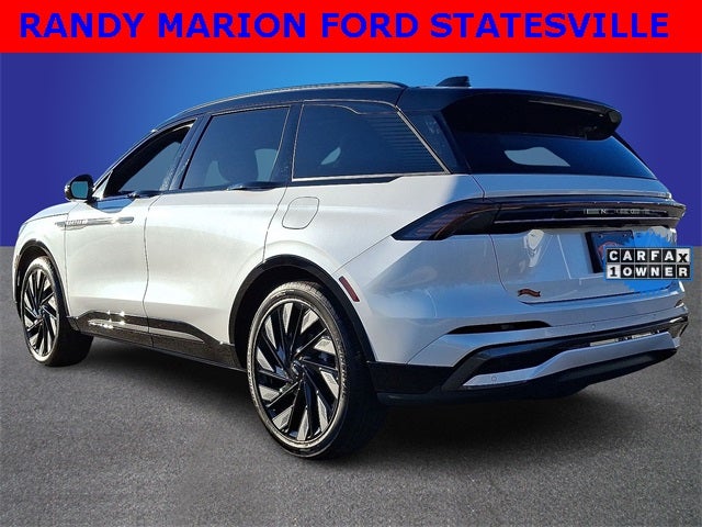 2025 Lincoln Nautilus Reserve