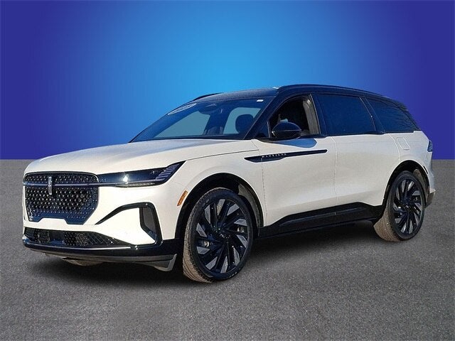 2025 Lincoln Nautilus Reserve