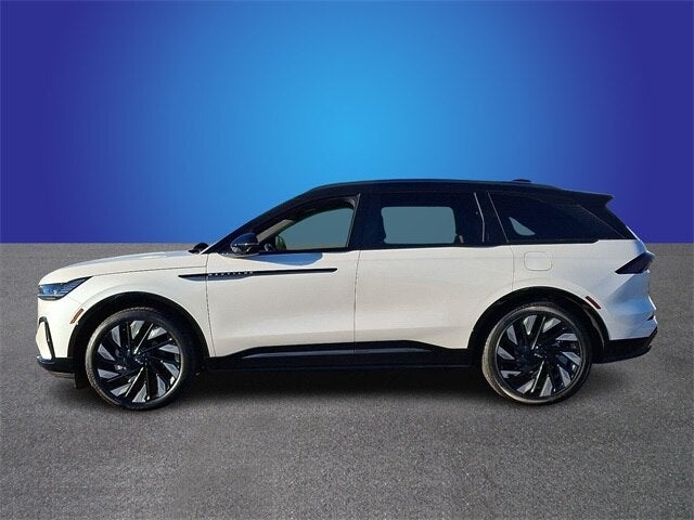 2025 Lincoln Nautilus Reserve