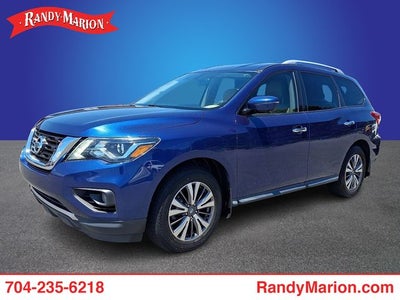 2017 Nissan Pathfinder SL