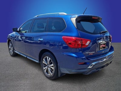 2017 Nissan Pathfinder SL
