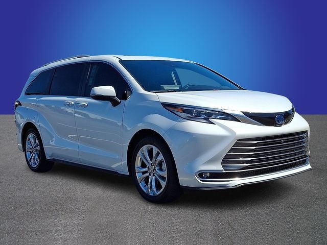 2022 Toyota Sienna Platinum 7 Passenger