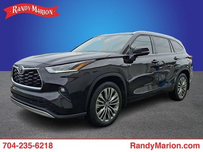 2022 Toyota Highlander Platinum