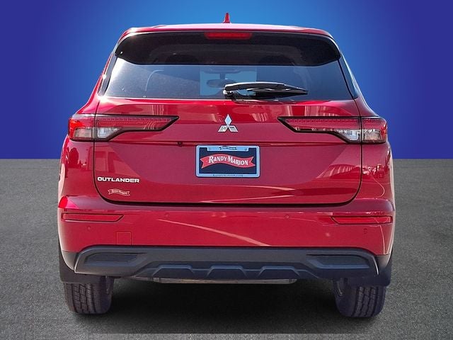 2023 Mitsubishi Outlander ES