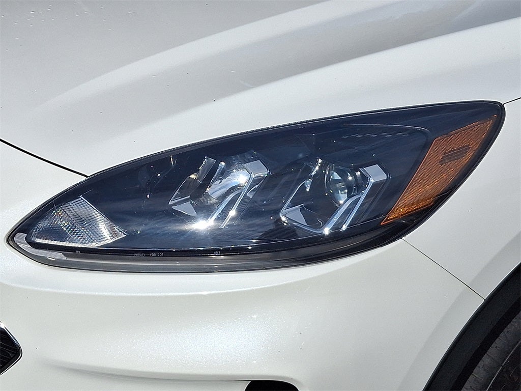 2022 Ford Escape SE Hybrid