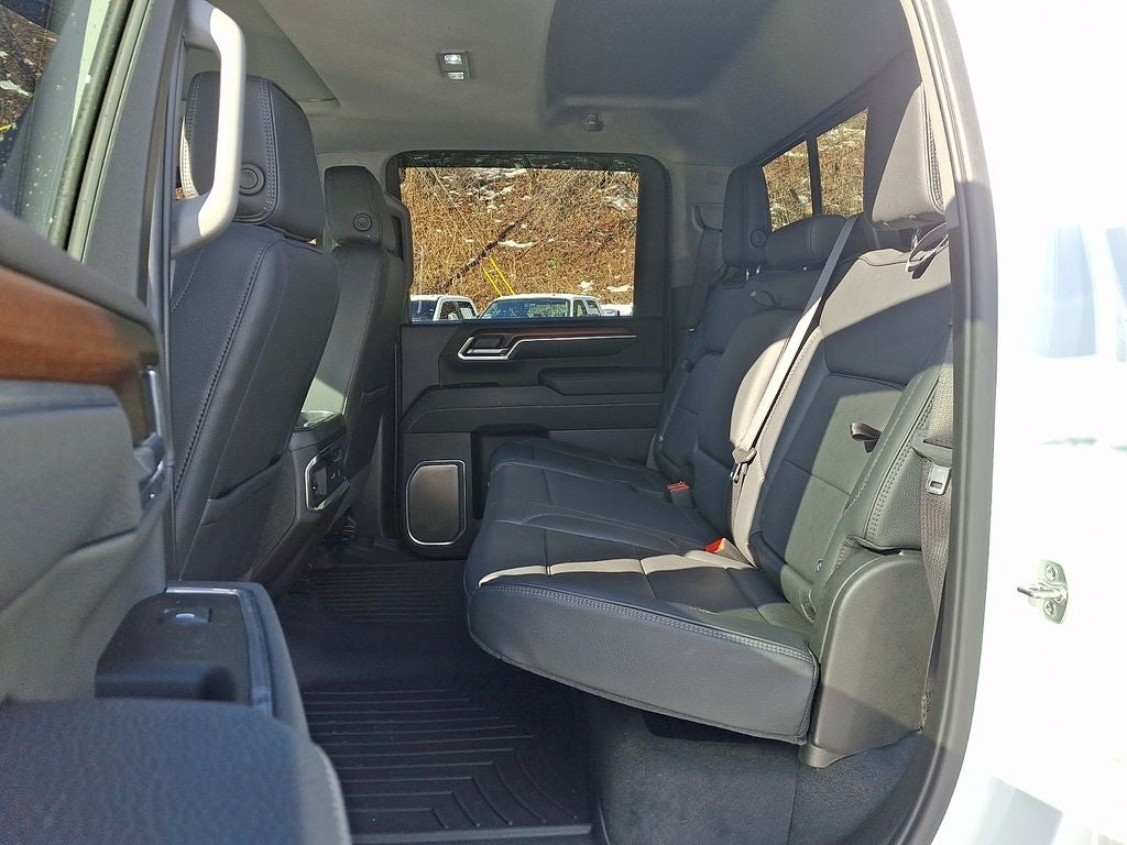 2025 GMC Sierra 2500HD Denali