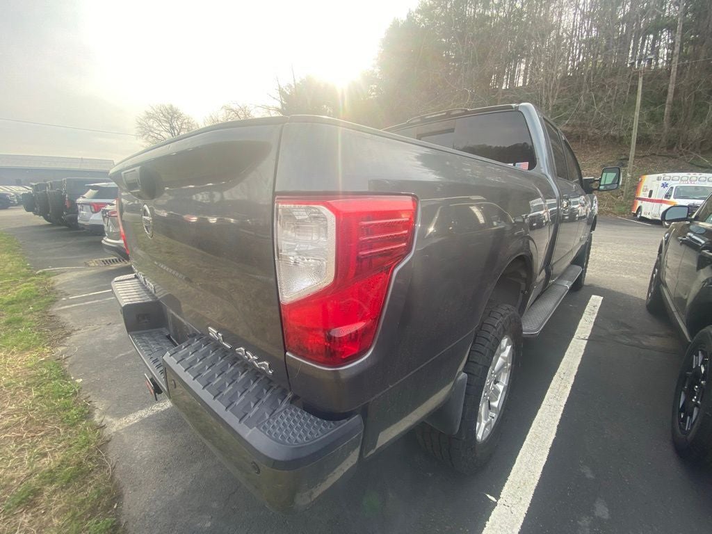 2016 Nissan Titan XD SL