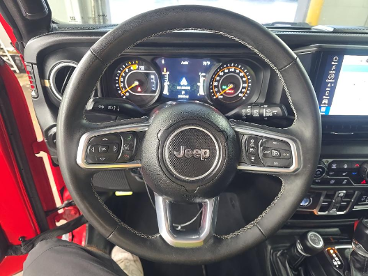 2025 Jeep Wrangler 4-Door Sahara 4x4