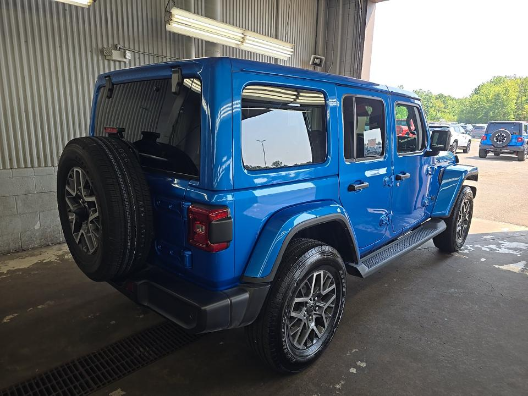 2026 Jeep Wrangler 4-Door Sahara 4x4
