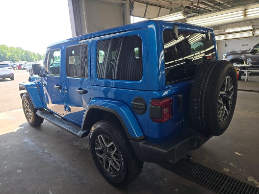 2026 Jeep Wrangler 4-Door Sahara 4x4