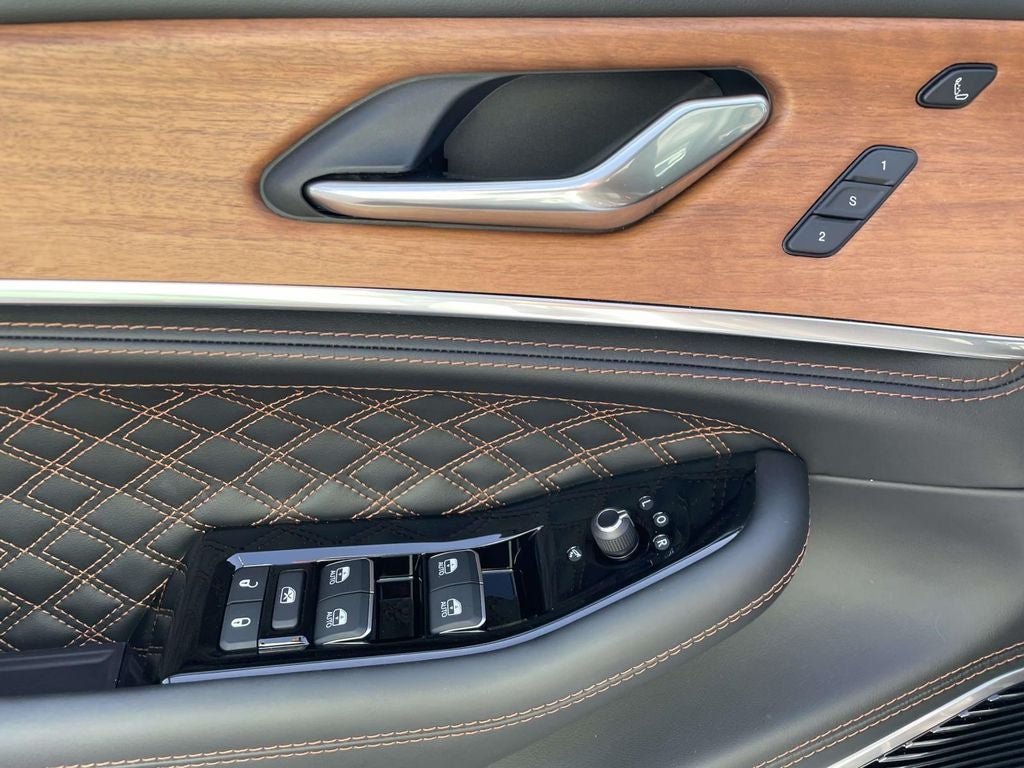 2025 Jeep Grand Cherokee Summit Reserve 4x4