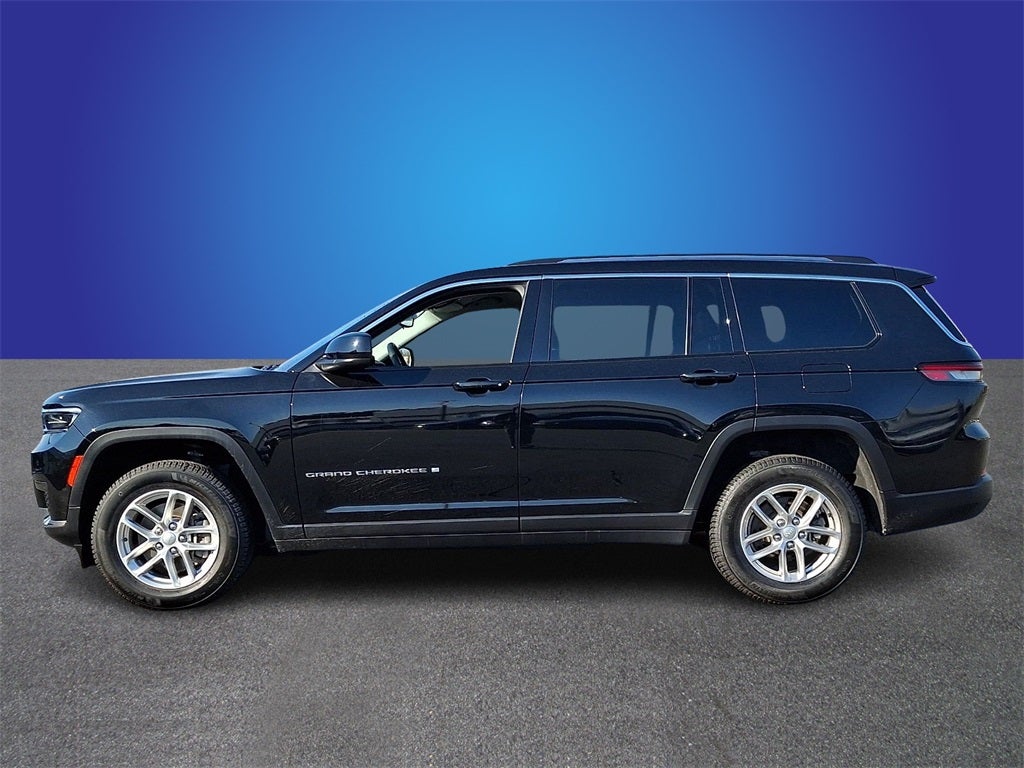2022 Jeep Grand Cherokee L Laredo 4x4
