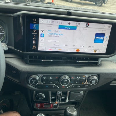 2024 Jeep Wrangler Willys Sky One-Touch Top