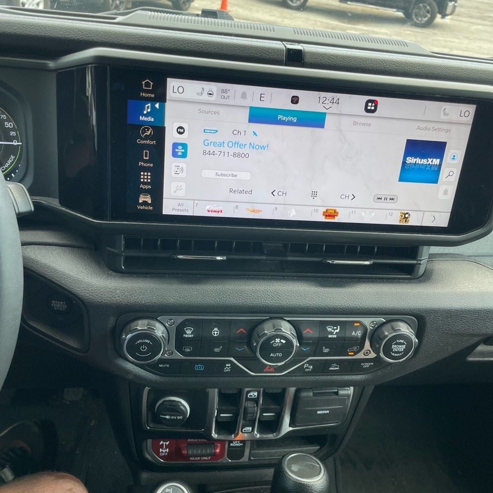 2024 Jeep Wrangler Willys Sky One-Touch Top