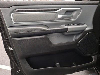 2020 RAM 1500 Big Horn Crew Cab 4x4 5'7' Box