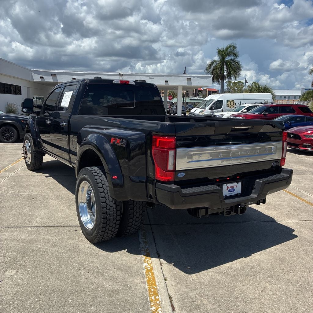 2022 Ford F-450SD Platinum