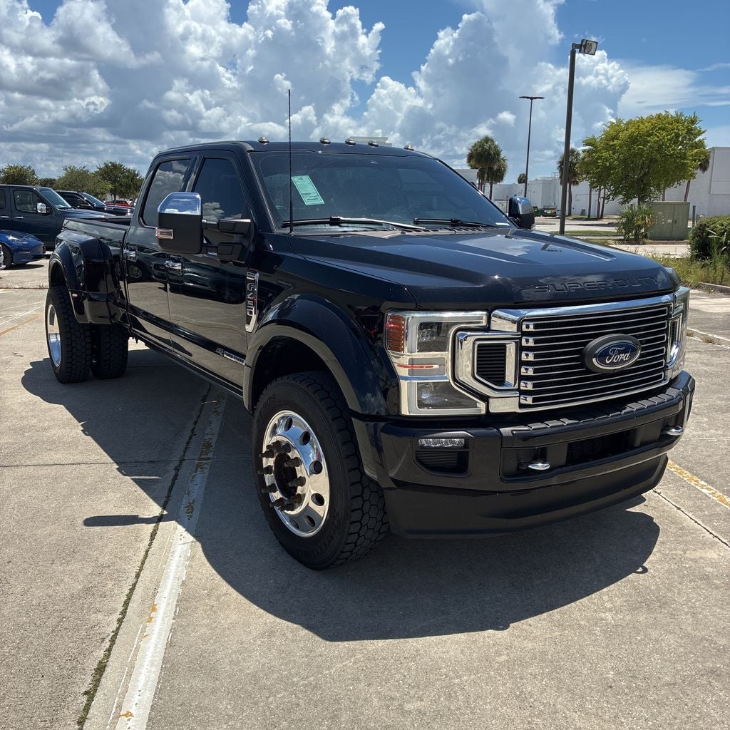 2022 Ford F-450SD Platinum