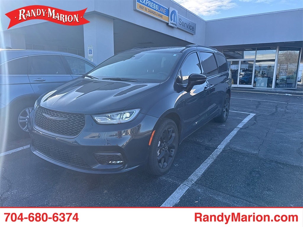 2023 Chrysler Pacifica Limited AWD