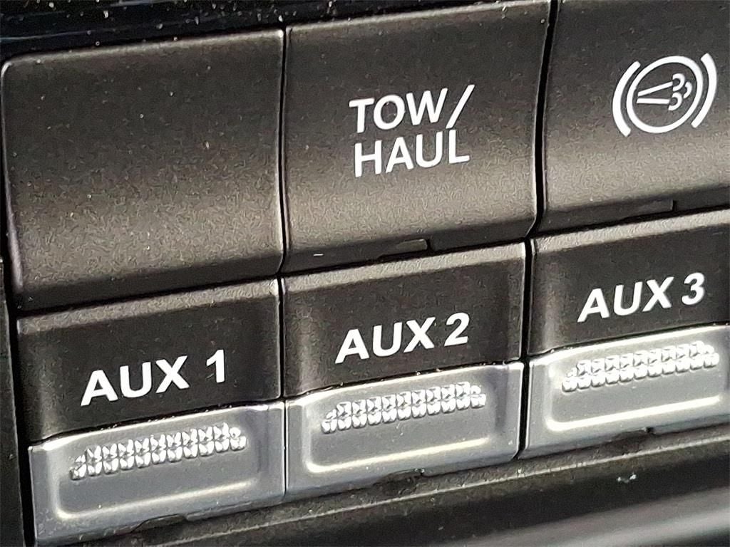 2024 RAM 3500 Big Horn Crew Cab 4x4 8' Box