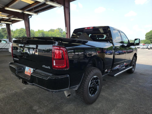2024 RAM 2500 Laramie Crew Cab 4x4 6'4' Box