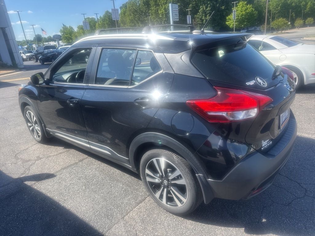 2019 Nissan Kicks SR