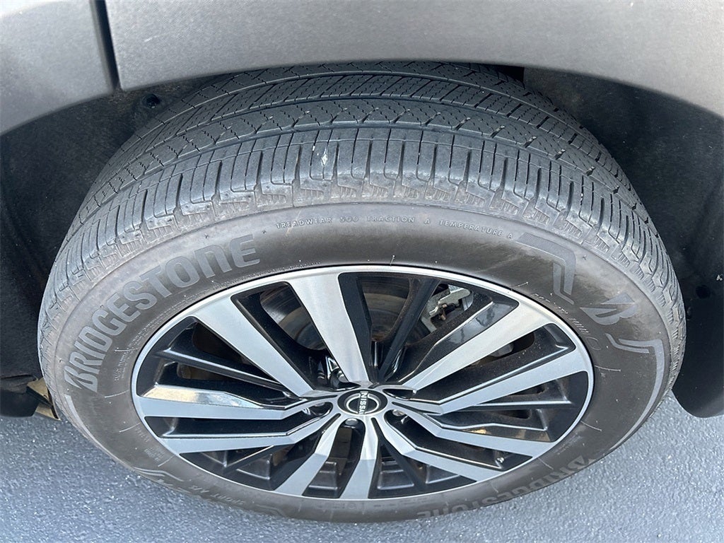 2023 Nissan Pathfinder Platinum 4WD