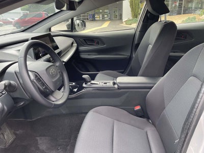 2025 Toyota Prius LE