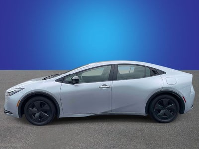 2025 Toyota Prius LE