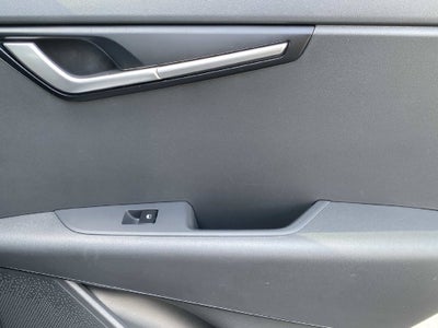 2025 Kia Niro LX
