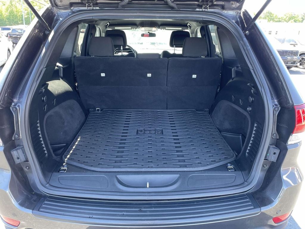 2020 Jeep Grand Cherokee Laredo E