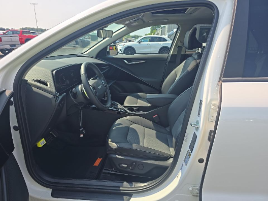 2024 Kia Niro EX Touring