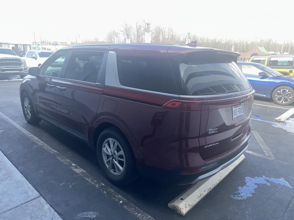 2024 Kia Carnival LX