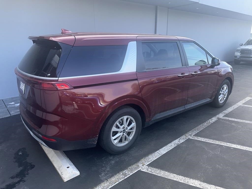 2024 Kia Carnival LX