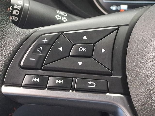 2024 Nissan Versa 1.6 SR
