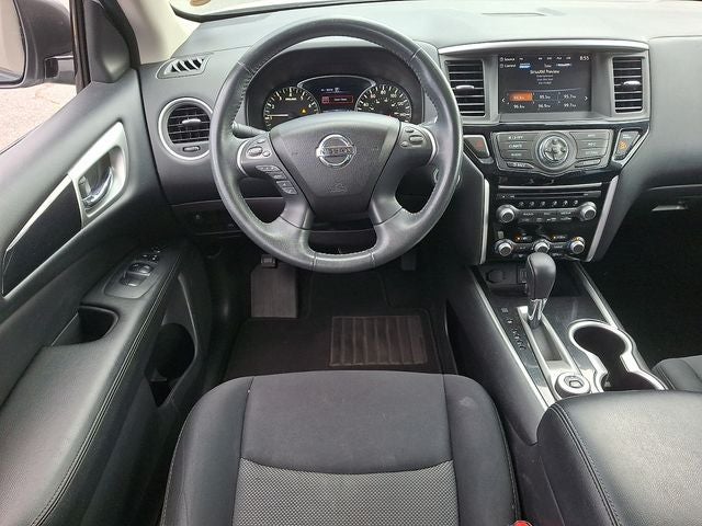 2018 Nissan Pathfinder SV