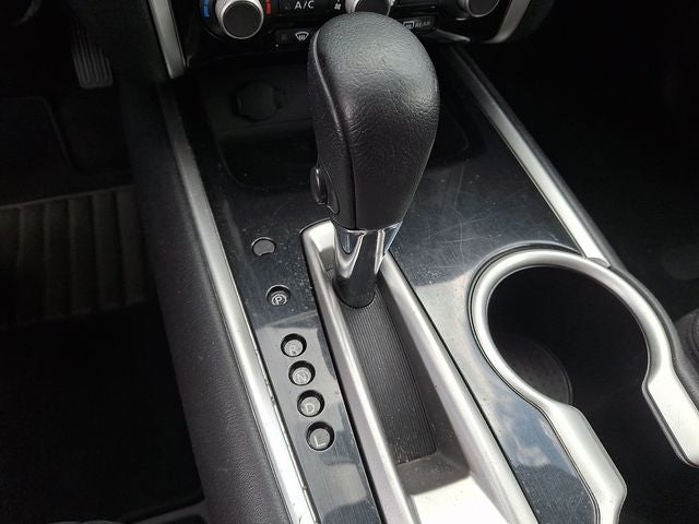 2018 Nissan Pathfinder SV