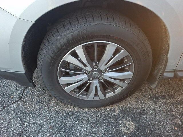 2018 Nissan Pathfinder SV