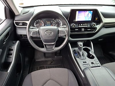 2024 Toyota Highlander LE