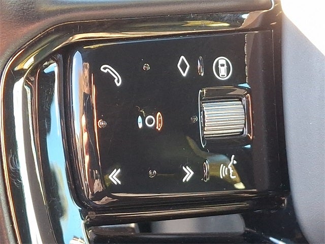 2025 Land Rover Range Rover Velar Dynamic SE