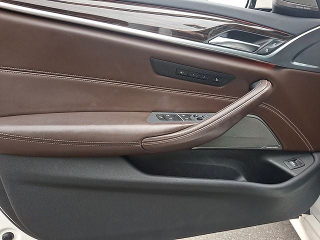 2019 BMW 5 Series 540i