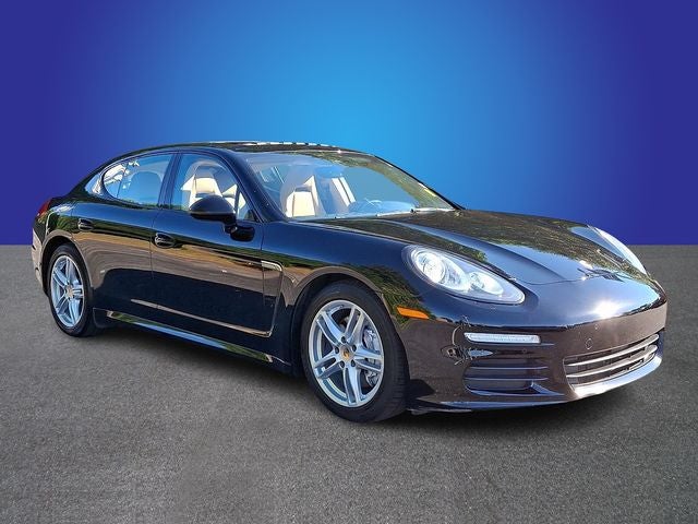 2016 Porsche Panamera Edition